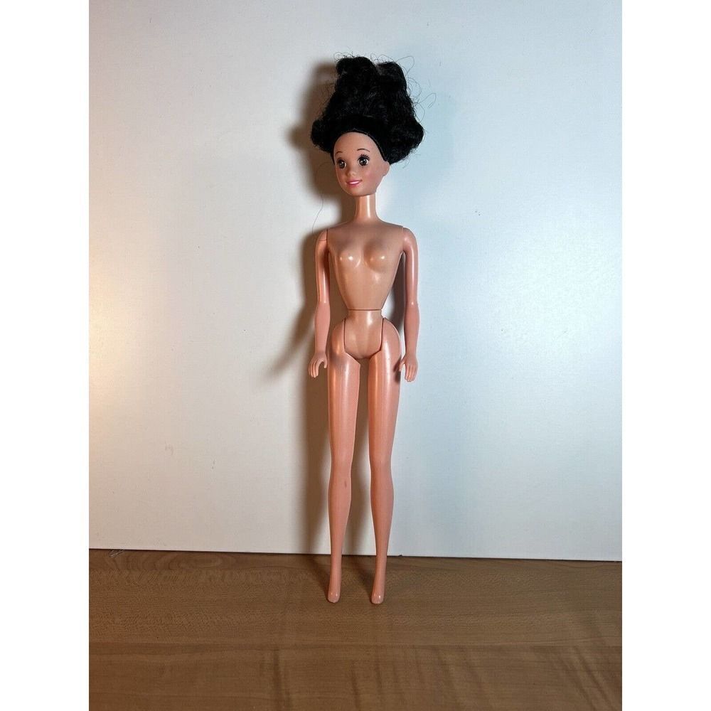 SNOW WHITE BARBIE--DISNEY-MATTEL-NUDE 1966 Malaysia Body